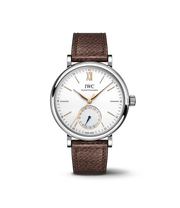 IWC Portofino Pointer Date IW359201 con cassa in acciaio 39 mm e quadrante argentato con indicazione data a lancetta.