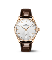 IWC Portugieser Automatic 40 IW358404 con cassa in oro rosso da 40,4 mm e quadrante argentato con indici in oro.