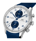 Load image into Gallery viewer, Cinturino in gomma blu con chiusura ad ardiglione.
