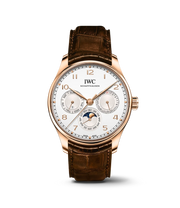 IWC Portugieser Perpetual Calendar 42 IW344202 con cassa in oro rosso 42,4 mm e quadrante argentato con calendario perpetuo.