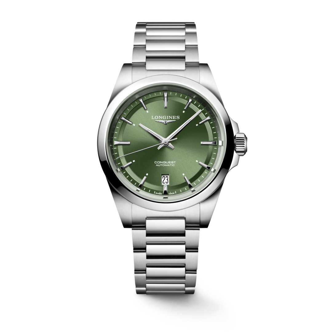 Il Longines Conquest L3.720.4.02.6&nbsp;è un orologio automatico da 38 mm con cassa e bracciale in acciaio inossidabile, caratterizzato da un elegante quadrante verde sunray con indici applicati e lancette argentate luminescenti Swiss Super-LumiNova® per una leggibilità ottimale in ogni condizione di luce. Dotato di movimento automatico calibro L888, con bilanciere-spirale in silicio monocristallino, offre funzioni di ore, minuti, secondi e datario, con una riserva di carica di circa 72 ore. Il vetro z