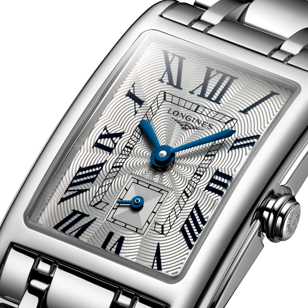 Bracciale in acciaio inox con maglie lucide e satinati e chiusura deployante a tripla sicurezza dell'orologio Longines Dolcevita 3 