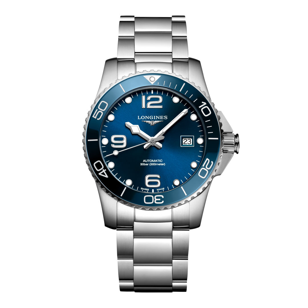 Quadrante grigio con lavorazione a raggera, indici applicati e lancette argentate lucide con rivestimento Swiss Super-LumiNova® dell'orologio Longines HydroConquest