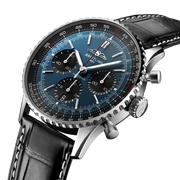 Profilo laterale della cassa in acciaio inox lucido con vetro zaffiro bombato antiriflesso del Navitimer 41.