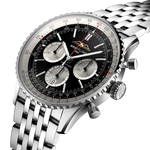 Load image into Gallery viewer, Quadrante nero con indici luminescenti e lancette a bastone del Breitling Navitimer B01 Chronograph 43 AB0138211B1A1.
