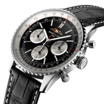 Load image into Gallery viewer, Profilo laterale della cassa rotonda in acciaio inossidabile con vetro zaffiro bombato antiriflesso del Navitimer 43.
