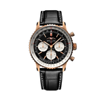 Load image into Gallery viewer, Quadrante blu con indici luminescenti e lancette a bastone del Breitling Navitimer B01 Chronograph 43 RB0138211B1P1 in oro rosso.
