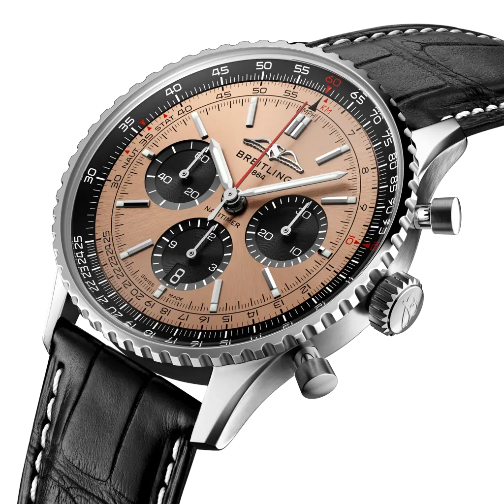 Quadrante color champagne del Breitling Navitimer B01 Chronograph 43 AB0138241K1P1 con indici luminescenti e funzioni cronografo.