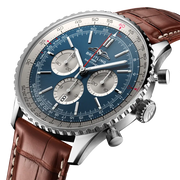 Profilo laterale della cassa rotonda in acciaio inossidabile con vetro zaffiro bombato antiriflesso del Navitimer B01 Chronograph 46.