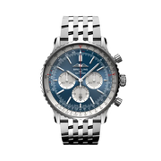 Quadrante elegante con indici luminescenti e lancette a bastone del Breitling Navitimer B01 Chronograph 46 AB0137211C1A1 in acciaio inox.