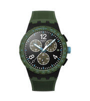 Quadrante nero testurizzato con numeri bianchi, lancette azzurre luminescenti e contatori cronografici verdi scuri dell’orologio Swatch Olive Rush SUSB421.