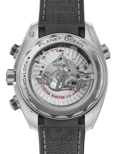 Cassa da 45,5 mm in acciaio inox spazzolato con lunetta girevole in ceramica nera e anello in Liquidmetal™ con scala subacquea