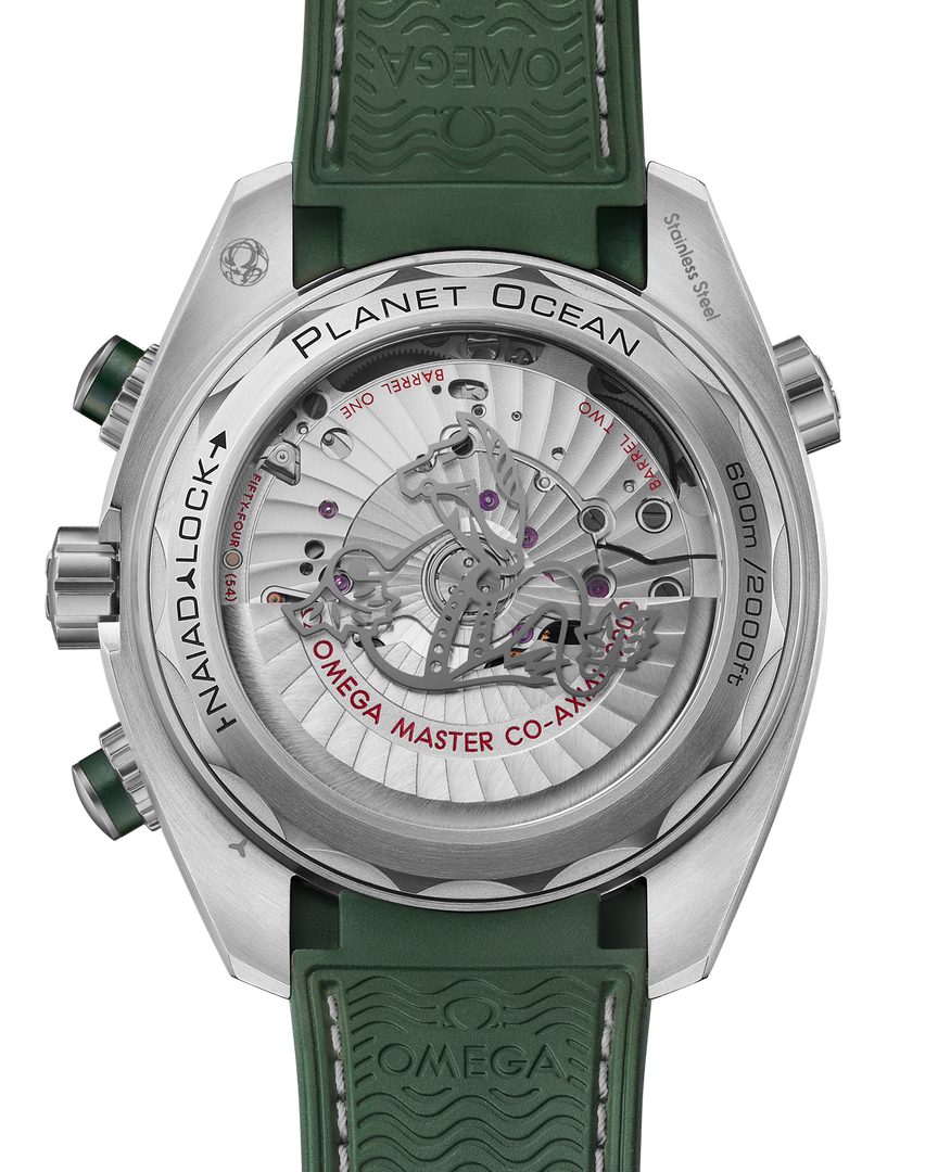 Cassa in acciaio inox spazzolato da 45,5 mm con lunetta girevole unidirezionale in ceramica verde e scala subacquea Liquidmetal™ dell’Omega Seamaster Planet Ocean 600M