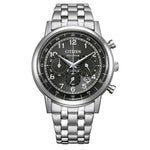 Load image into Gallery viewer, Orologio Citizen Chrono Of 2025 con quadrante nero, cassa in acciaio e cinturino in pelle nera.&quot;
