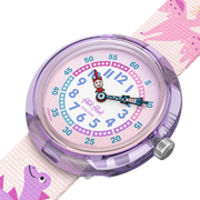 Dettaglio del cinturino tessile rosa in PET riciclato con fantasia dinosauri.