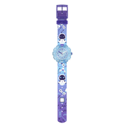 Dettaglio del cinturino tessile PET riciclato azzurro/blu con fibbia viola.