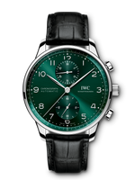 Load image into Gallery viewer, Quadrante verde con numeri arabi e totalizzatori incassati dell’IWC Portugieser Chronograph IW371615.

