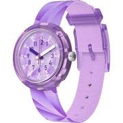 Orologio Flik Flak Purple Prism FPNP167 con cassa viola in plastica di origine biologica e quadrante viola con motivo astratto.