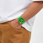 Load image into Gallery viewer, Swatch Glowingly green SB02G100 - cinturino silicone verde - cassa plastica verde - quadrante nero e verde con cronografo - polso