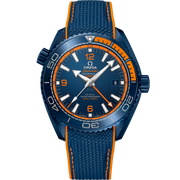 Quadrante ceramica blu con lancetta GMT arancione, indici e lancette in oro bianco 18kt con Super-LumiNova bianca e datario a ore 3
