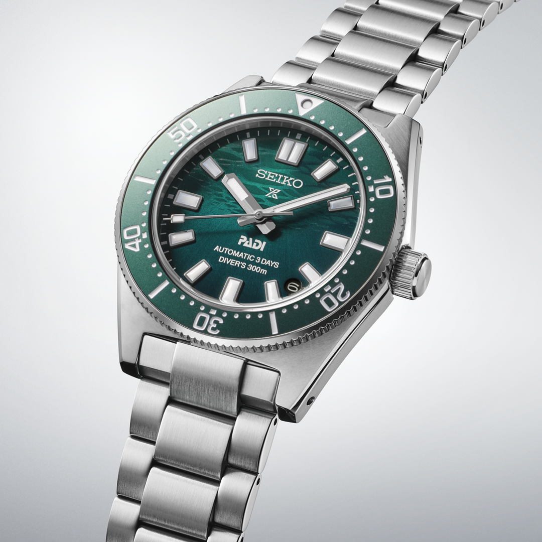 Cinturino in tessuto realizzato con reti da pesca riciclate intrecciate a mano con tecnica tradizionale giapponese Seichu del Seiko Prospex Diver's 300M PADI