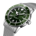 Load image into Gallery viewer, Profilo laterale della cassa rotonda in acciaio inossidabile con vetro zaffiro bombato antiriflesso e lunetta unidirezionale del modello Superocean Heritage B31 Automatic 40.
