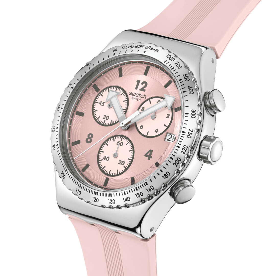 Dettaglio del quadrante con sub-quadranti rosa e lancette argentate luminescenti.