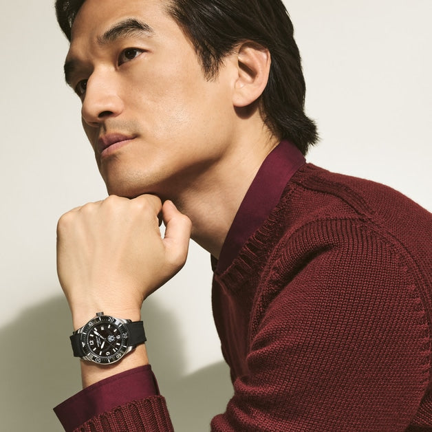 Montblanc Iced Sea Automatic Date 129372 - cinturino, quadrante e ghiera neri - cassa acciaio - datario - polso