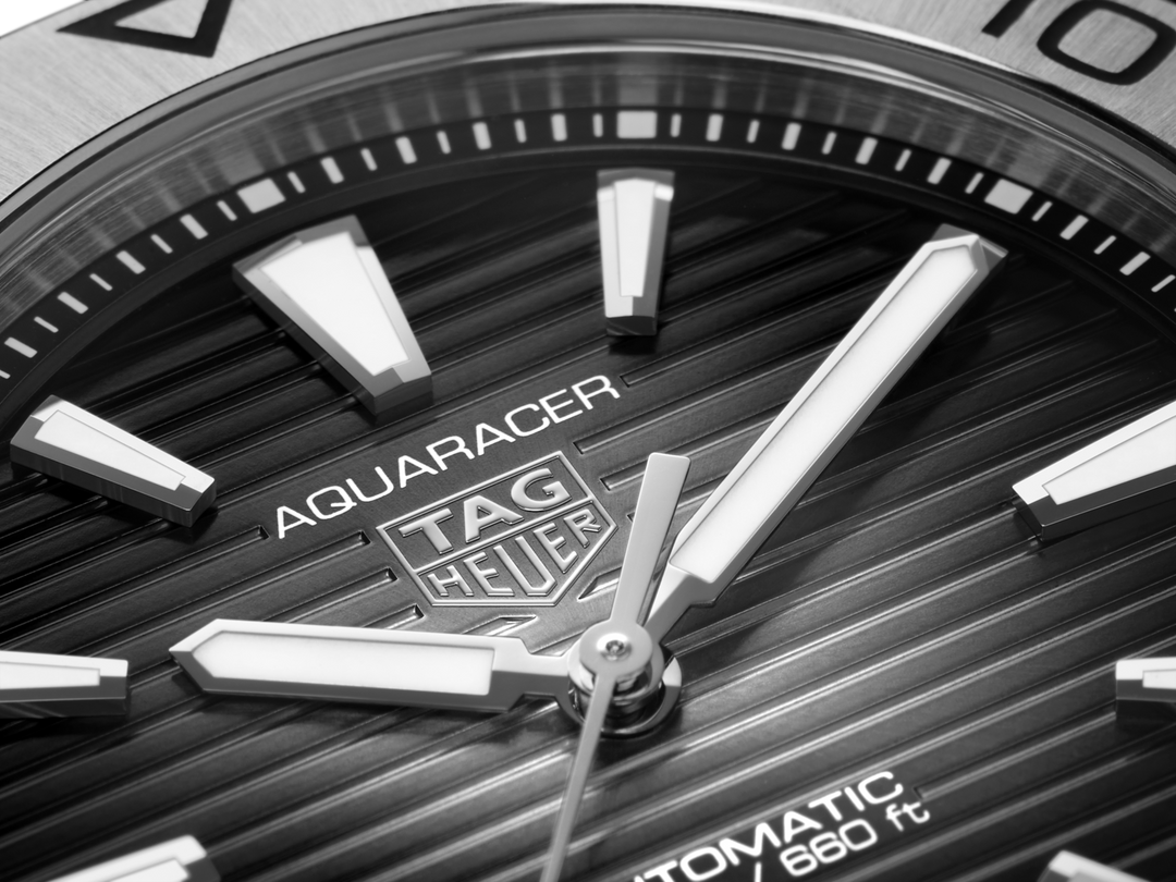 Aquaracer Professional 200 Date