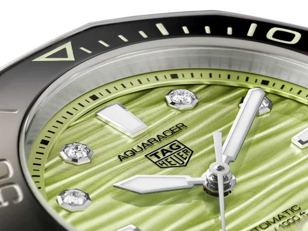 Aquaracer Professional Date 300