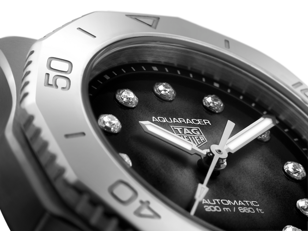 Aquaracer Professional 200 Date