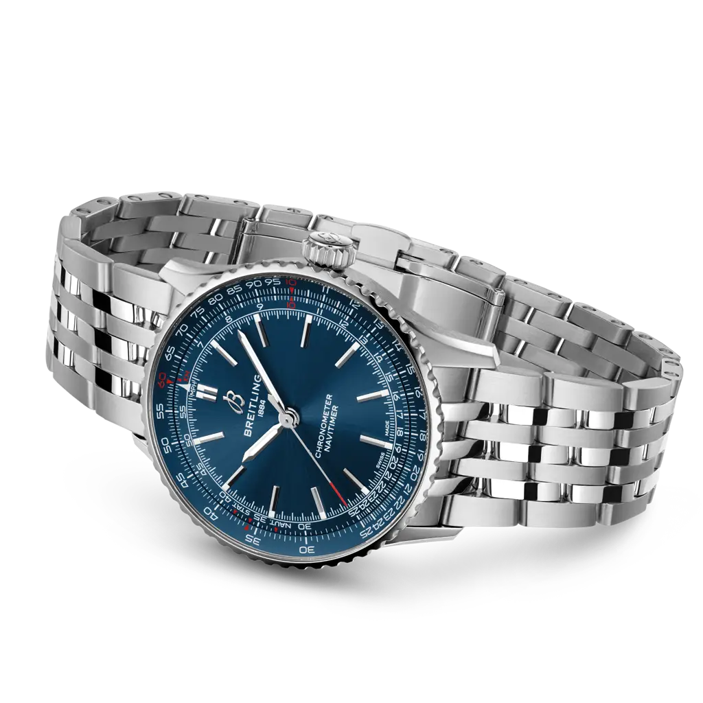 Fondello avvitato in acciaio inossidabile del Breitling Navitimer Automatic 41 con movimento meccanico automatico calibro Breitling 17 e riserva di carica circa 38 ore