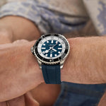 Load image into Gallery viewer, Breitling Superocean Automatic 44 A17376211C1S1 - cassa acciaio - cinturino caucciù blu - quadrante bianco/blu - polso