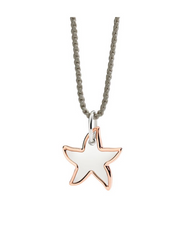 Ciondolo Stella Marina in oro rosa 9K, dettaglio della superficie lucida e della forma naturale.