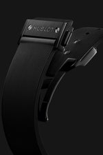 Load image into Gallery viewer, Hublot Classic Fusion Black Magic 542.CM.1171.RX - cinturino caucciù nero - cassa ceramica nera - quadrante nero con datario