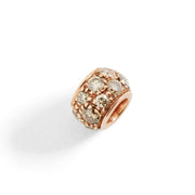 Componente rondelle in oro rosa 9K con 15 diamanti brown, dettaglio della brillantezza delle pietre e della finitura lucida.