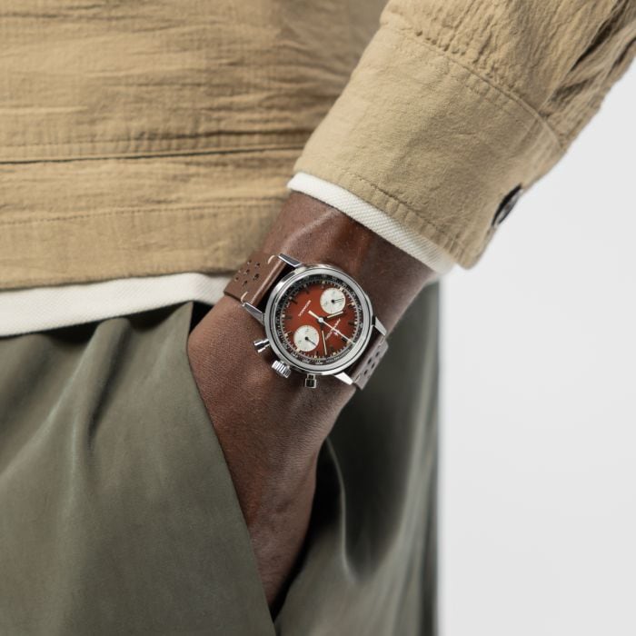 Hamilton American Classic Intra-Matic Chronograph H H38429591  - cassa acciaio - cinturino marrone in pelle - quadrante marrone con cronografo e tachimetro - polso