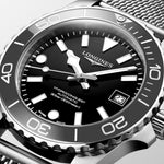 Load image into Gallery viewer, Longines Hydroconquest 39mm L3.779.4.70.6 - bracciale e cassa acciaio - quadrante nero laccato lucido con datario - ghiera grigia