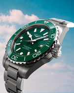 Load image into Gallery viewer, Longines Hydroconquest 42mm L3.788.4.06.6 - bracciale e cassa acciaio - quadrante verde smeraldo con datario - ghiera ceramica verde smeraldo