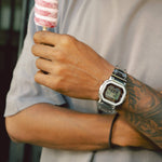 Load image into Gallery viewer, Casio GMW-B5000 GMW-B5000D-1CER - bracciale e cassa acciaio - quadrante grigio multifunzione - polso