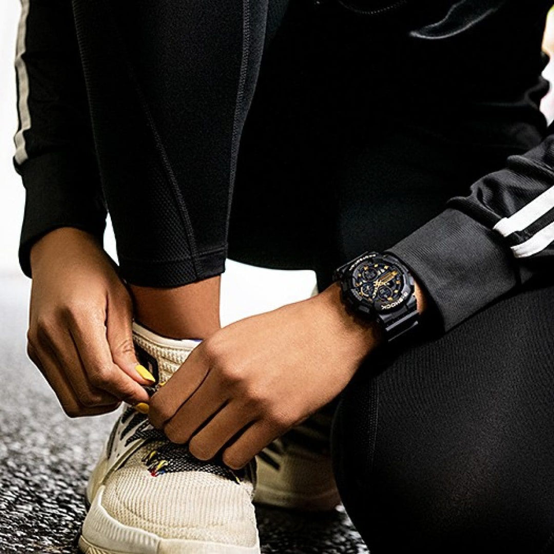 Casio G-shock GMA-S140M-1AER - cinturino e cassa resina - quadrante nero con dettagli oro
