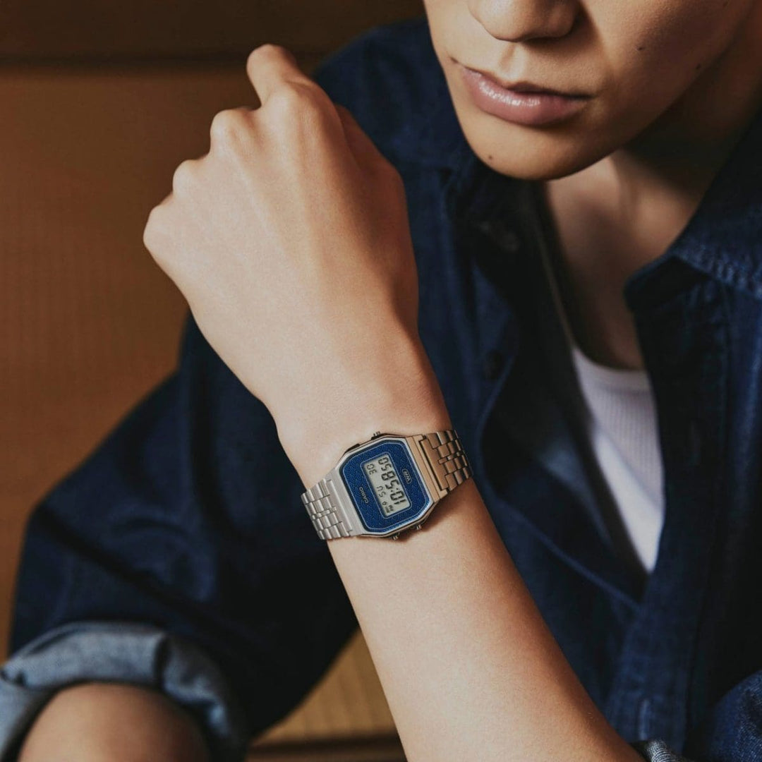 Casio Iconic A159WEVJ-2ER - bracciale acciaio - cassa resina grigia - quadrante blu multifunzione
