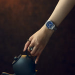 Load image into Gallery viewer, Casio UTP-1302 UTP-1302PD-2A1V - bracciale e cassa acciaio - quadrante blu con datario - polso