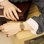Load image into Gallery viewer, Casio Vintage LA680WEGA-9ER - bracciale acciaio dorato - cassa resina oro - quadrante digitale oro - polso