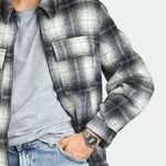 Load image into Gallery viewer, Casio Vintage A171WE-1AEF - bracciale acciaio - cassa grigia - quadrante nero - polso