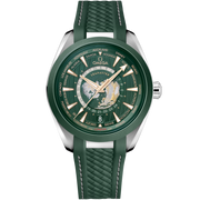 Quadrante verde soleil con mappa del mondo incisa su titanio e indici in oro Moonshine™ 18K e lancette rosse GMT dell’Omega Seamaster Aqua Terra 150M GMT Worldtimer 43 mm modello 220.32.43.22.10.001.