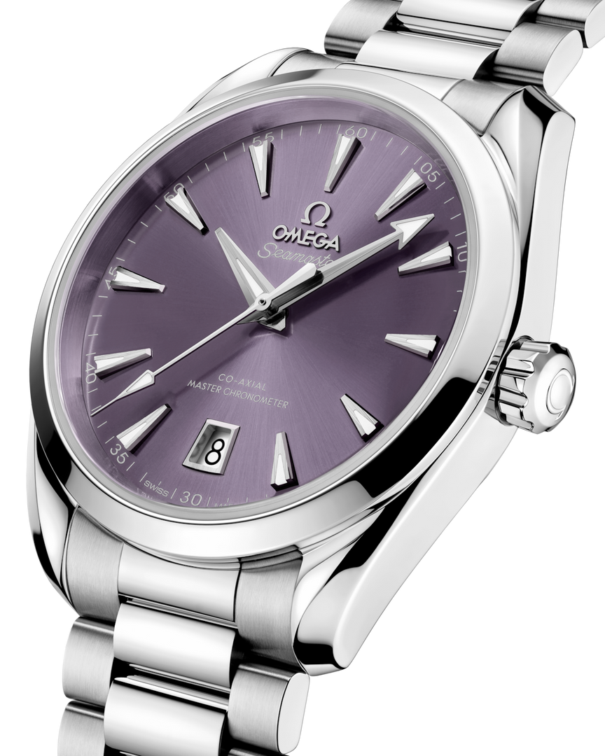 Bracciale in acciaio inossidabile lucido e spazzolato con maglie arrotondate e chiusura déployante a farfalla dell’Omega Seamaster Aqua Terra Shades 38 mm modello 220.10.38.20.10.004.