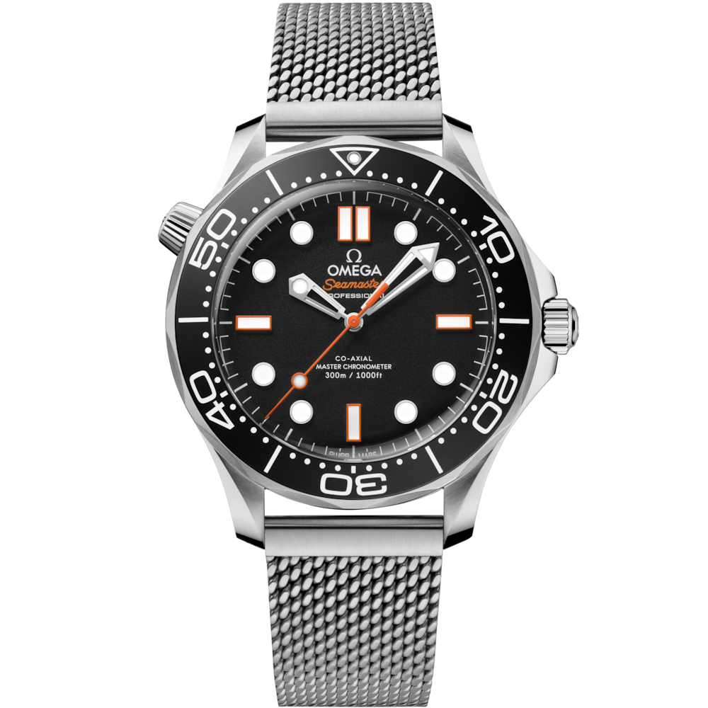 Quadrante nero opaco con indici e lancette luminescenti dell’Omega Seamaster Diver 300M 42 mm modello 210.30.42.20.01.018 con cassa in ceramica nera.