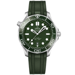 Load image into Gallery viewer, Quadrante verde lucido in ceramica inciso al laser con motivo a onde del Omega Seamaster Diver 300M 42 mm, indici rodiati e lancette scheletrate riempite di Super-LumiNova bianca, datario a ore 6
