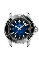 Load image into Gallery viewer, Lunetta unidirezionale in ceramica nera lucida con scala graduata Liquidmetal™ e profilo laterale della cassa in acciaio O-MEGASTEEL da 45,5 mm.
